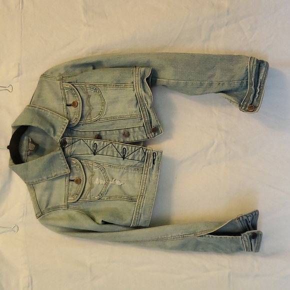 Tixi Cropped Denim Jacket - Picture 12 of 13